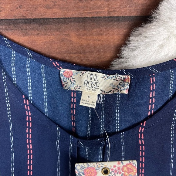 PINK ROSE Striped Navy Tie Knot‎ Scoop Neck Blouse Top Womens Small NWT - Picture 3 of 9